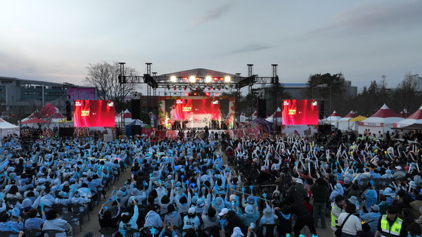 MZ세대 사로잡은 논산딸기축제…글로벌 축제 도약 가능성 확인